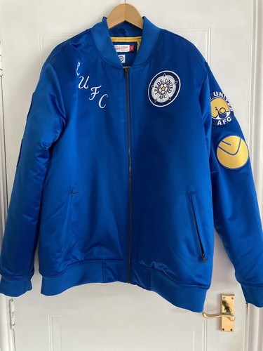 Official leeds united - leeds,