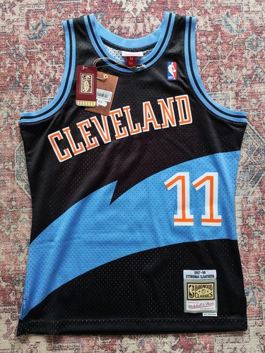 Mitchell ness cleveland - mitchell,